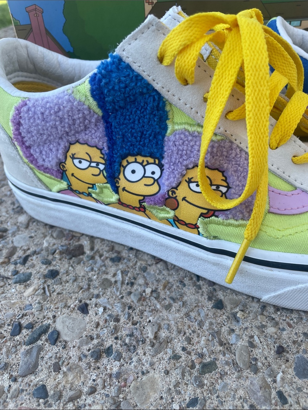 Vans Old Skool the Simpsons Bouviers size 8.5 - Picture 2 of 7